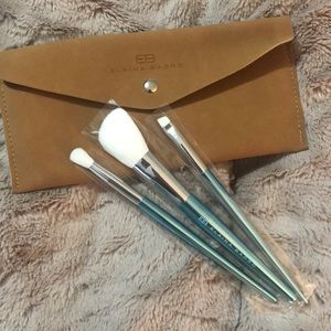 Elaina Badro makeup brushes with case